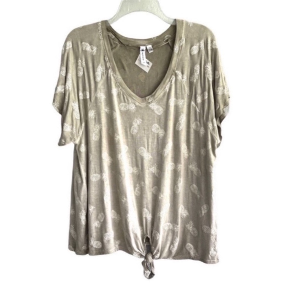 Cable & Gauge Short Sleeve Tee V-Neck Pineapple Print Taupe Tan Cream Size L